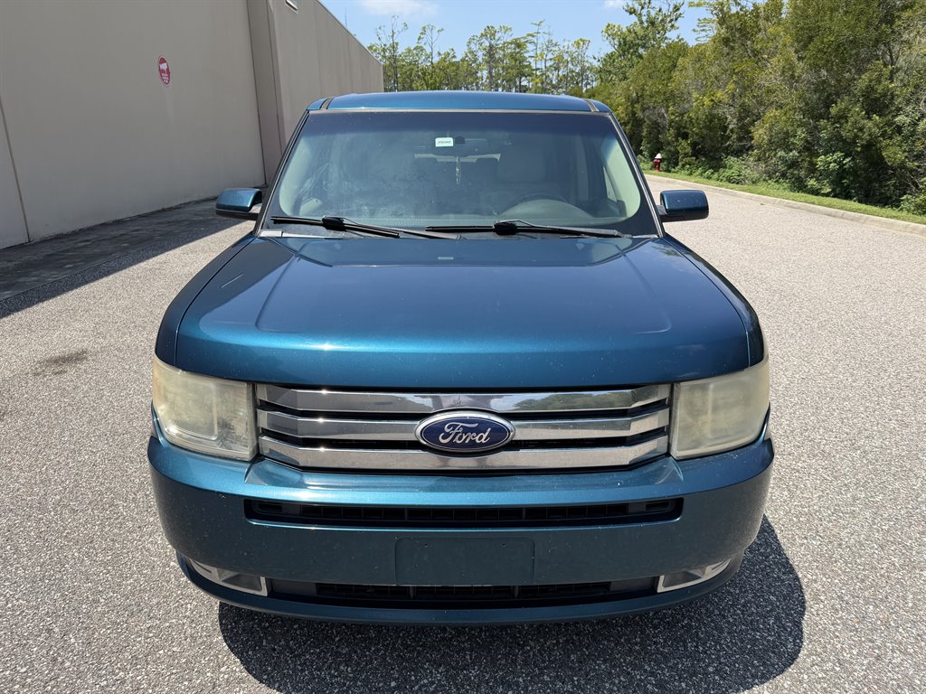 2011 Ford Flex - $3,999