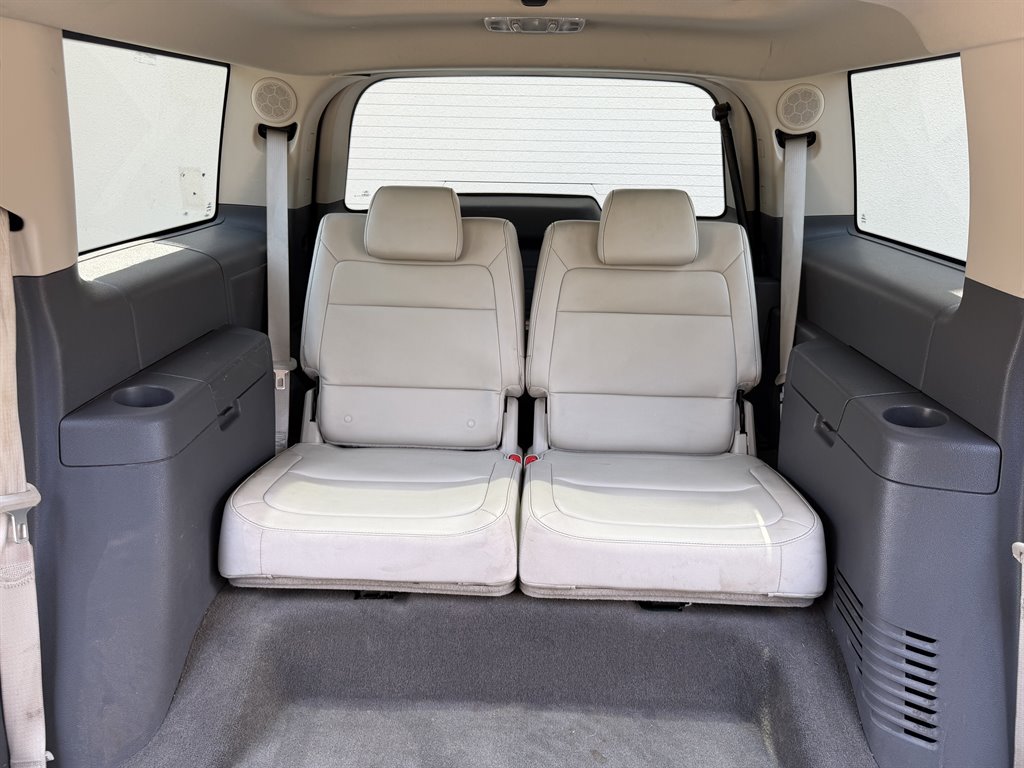 2011 Ford Flex - $3,999