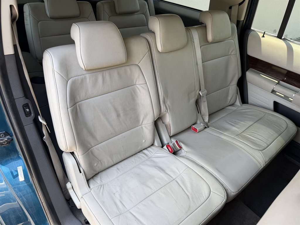 2011 Ford Flex - $3,999
