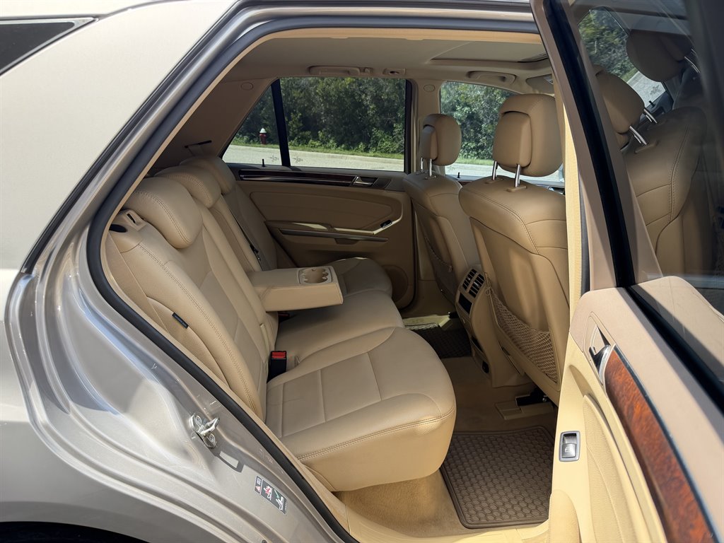 2009 Mercedes-Benz M-Class - $6,999