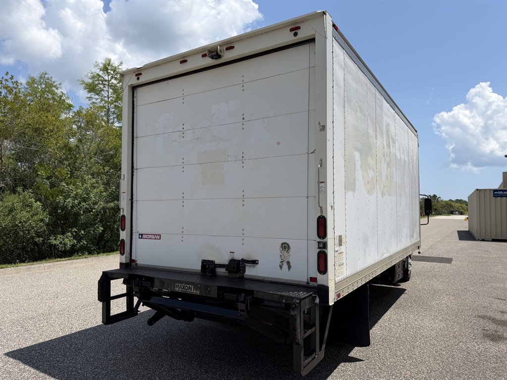 2013 Isuzu Npr/npr-hd - $9,999