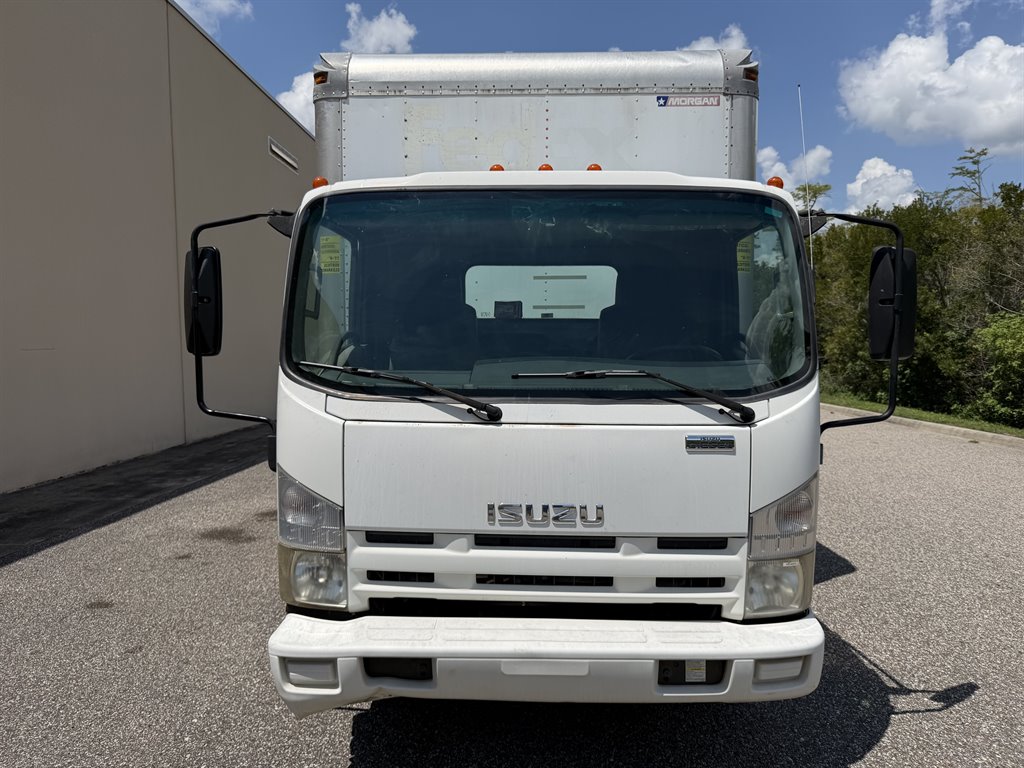 2013 Isuzu Npr/npr-hd - $9,999