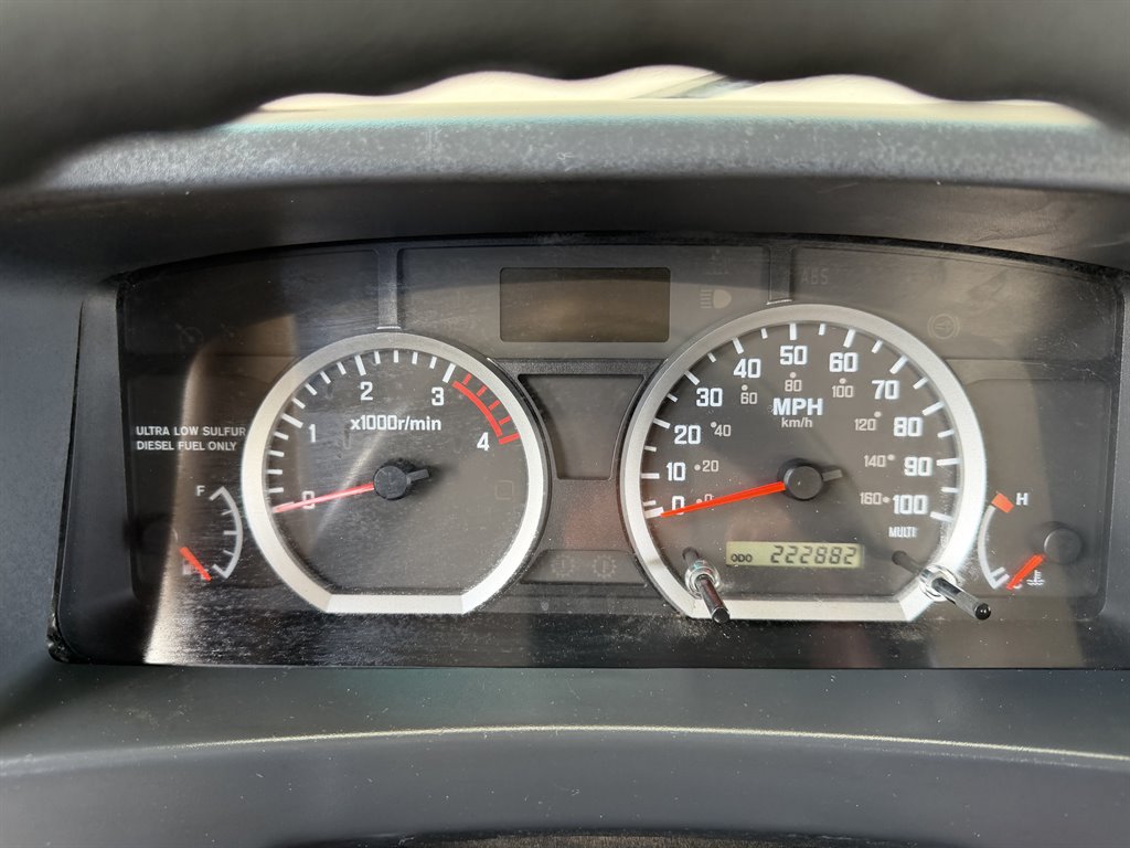 2013 Isuzu Npr/npr-hd - $9,999