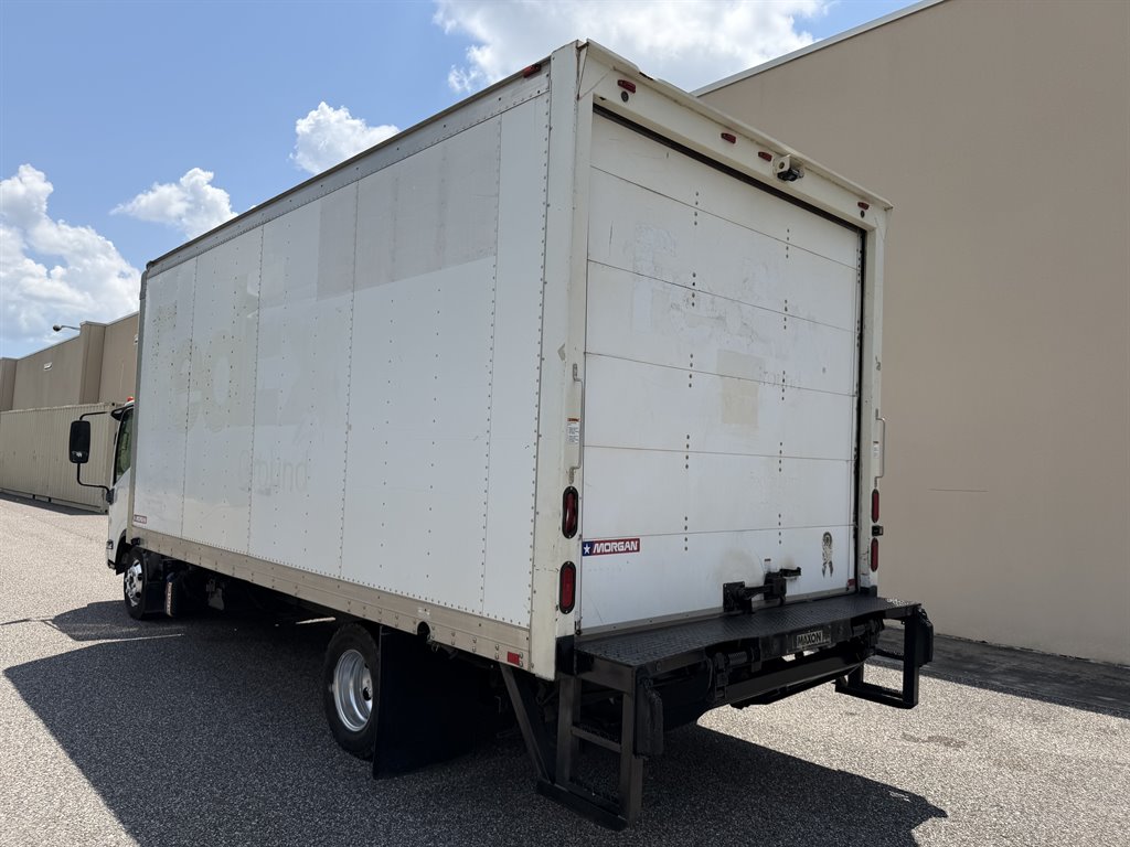 2013 Isuzu Npr/npr-hd - $9,999