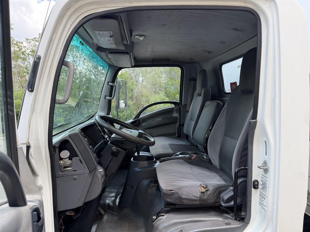 2013 Isuzu Npr/npr-hd - $9,999