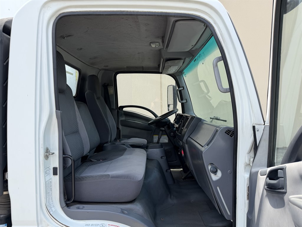 2013 Isuzu Npr/npr-hd - $9,999