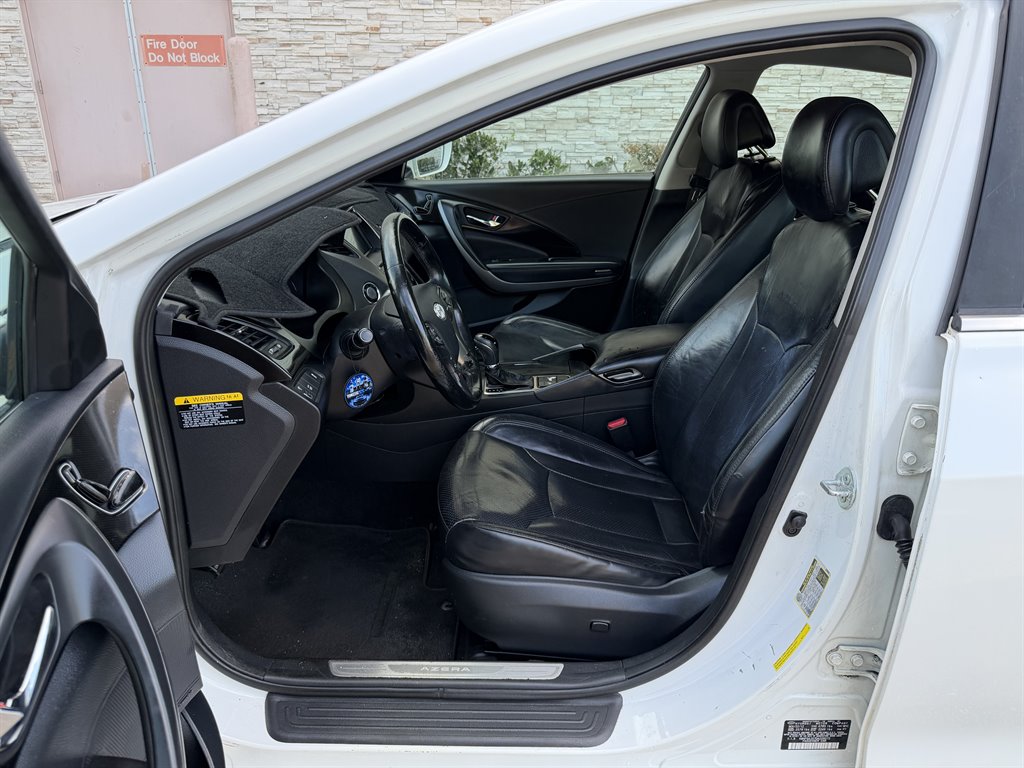 2013 Hyundai Azera - $6,699