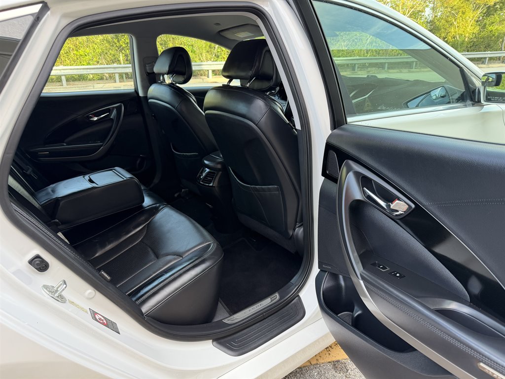 2013 Hyundai Azera - $6,699