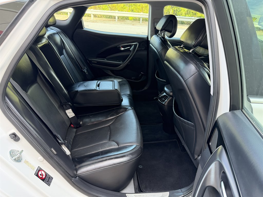 2013 Hyundai Azera - $6,699