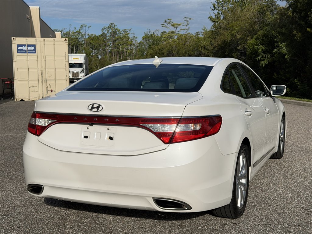 2013 Hyundai Azera - $6,699
