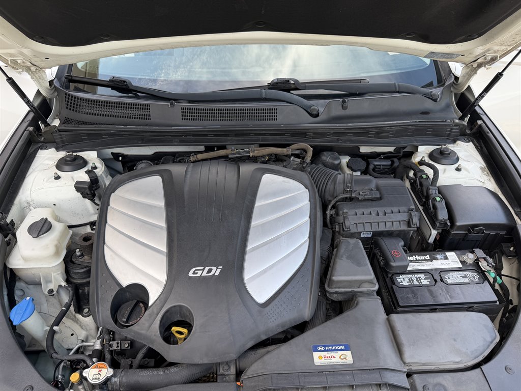 2013 Hyundai Azera - $6,699
