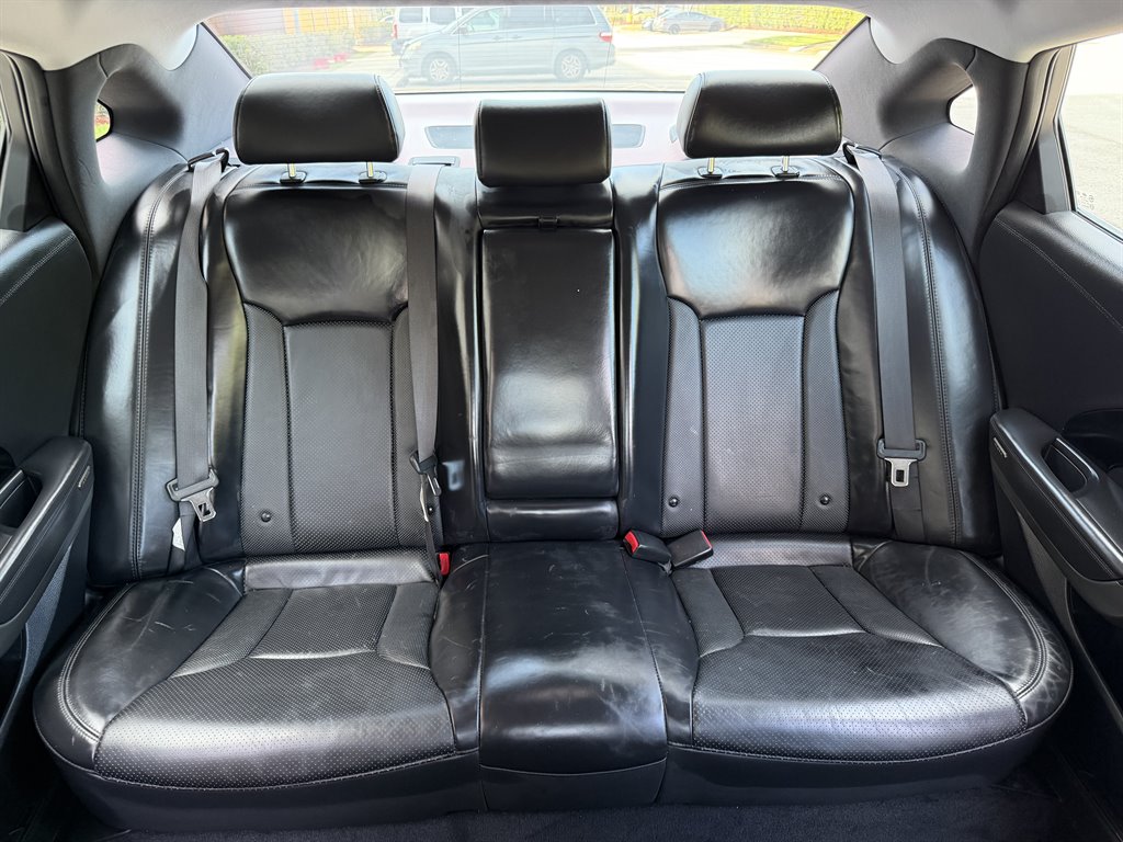 2013 Hyundai Azera - $6,699