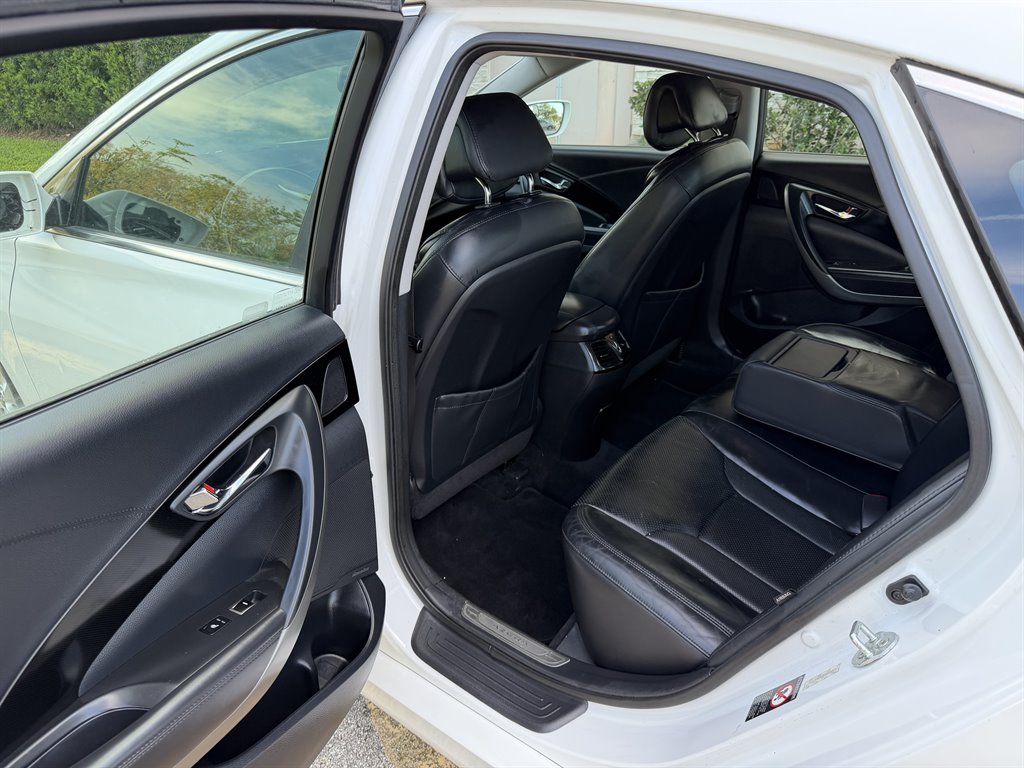 2013 Hyundai Azera - $6,699