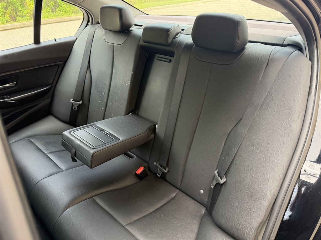 2017 BMW 320i - $8,999