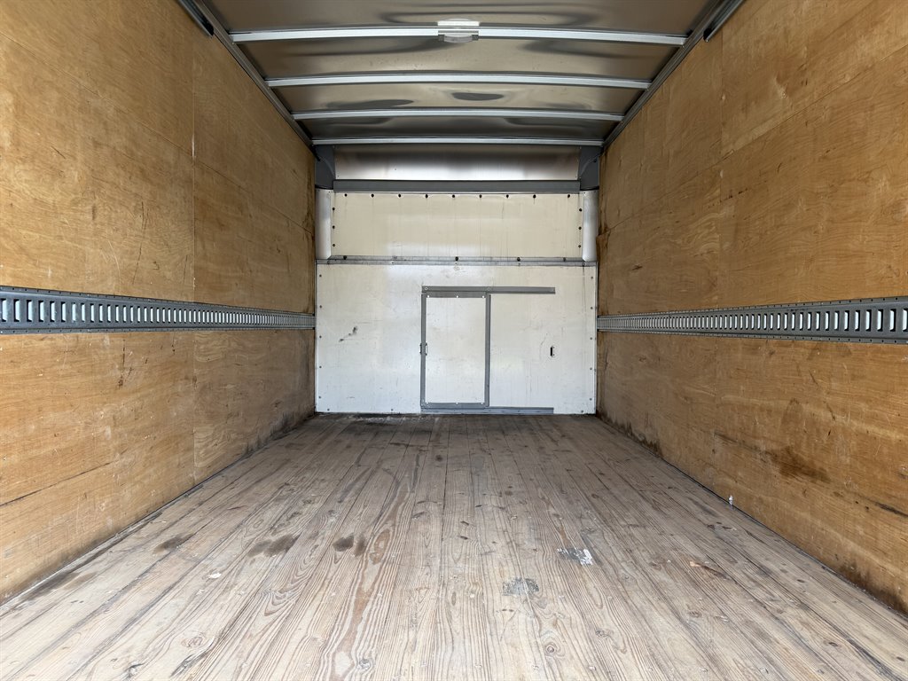 2022 Ford E-350 - $12,999