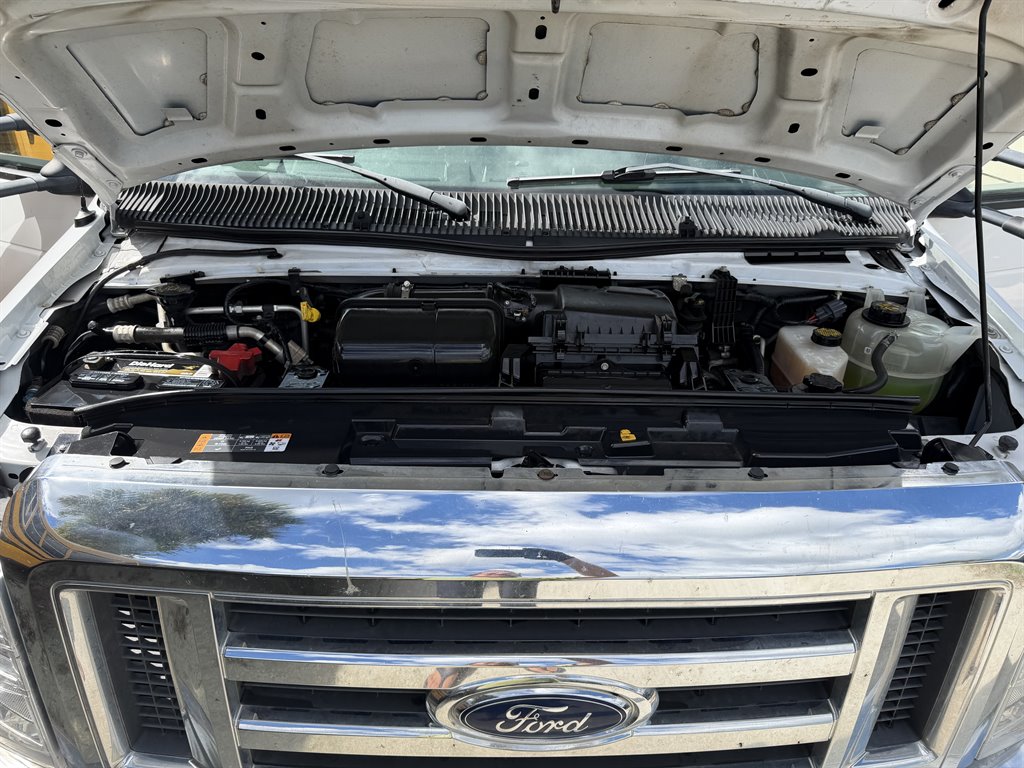 2022 Ford E-350 - $12,999