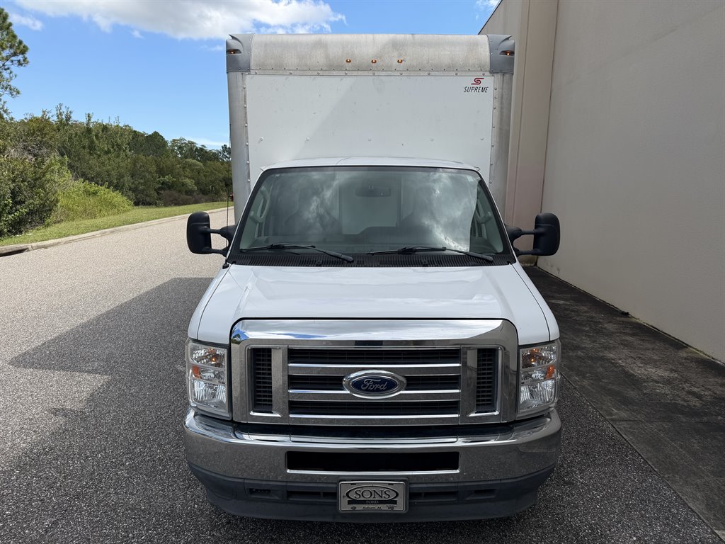 2022 Ford E-350 - $12,999