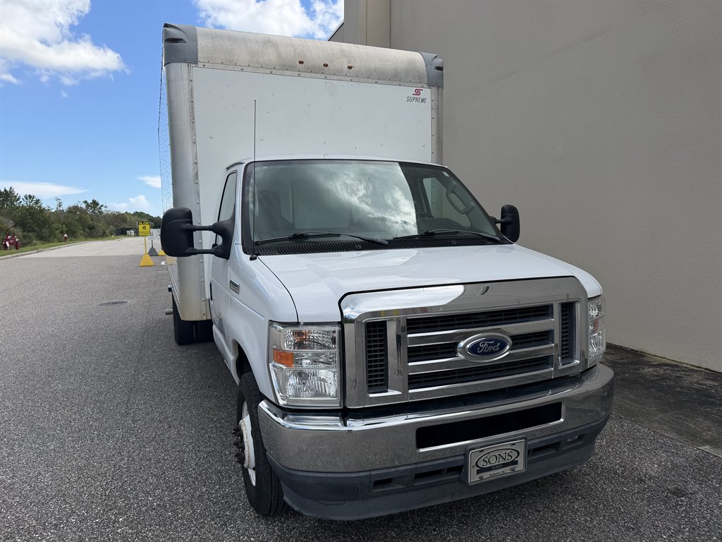 2022 Ford E-350 - $12,999