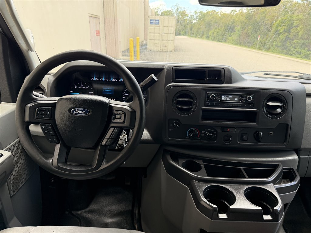 2022 Ford E-350 - $12,999