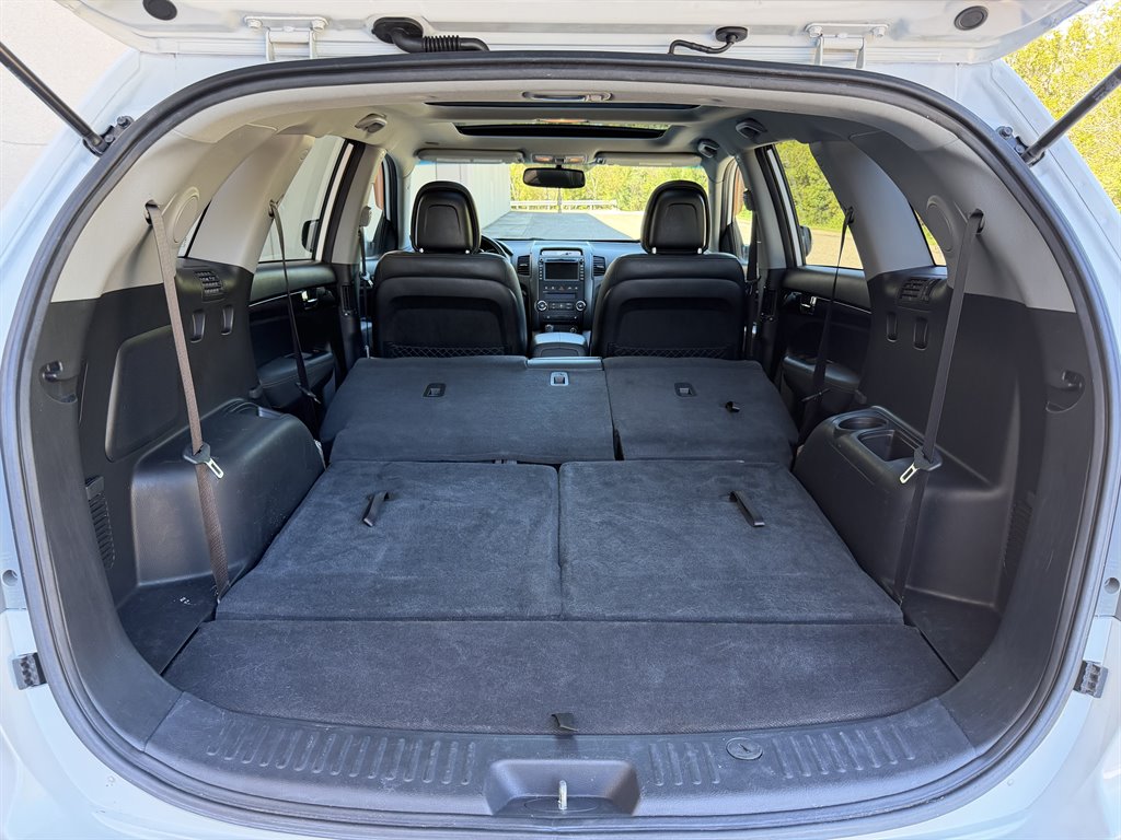 2013 Kia Sorento - $6,999