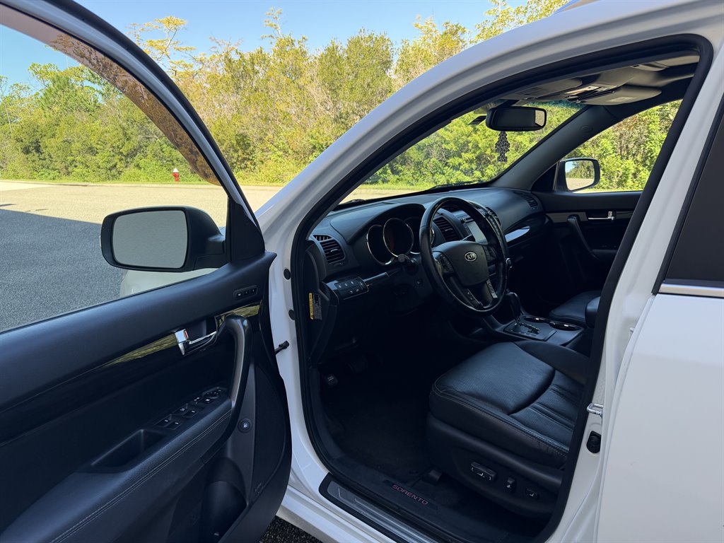 2013 Kia Sorento - $6,999