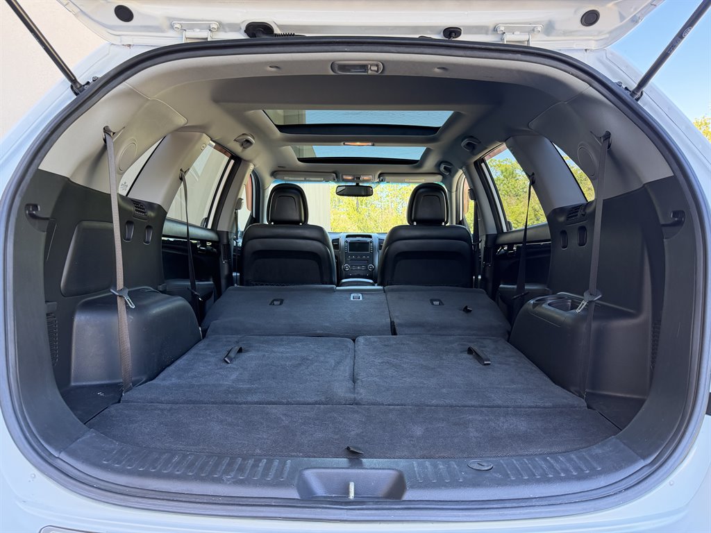 2013 Kia Sorento - $6,999