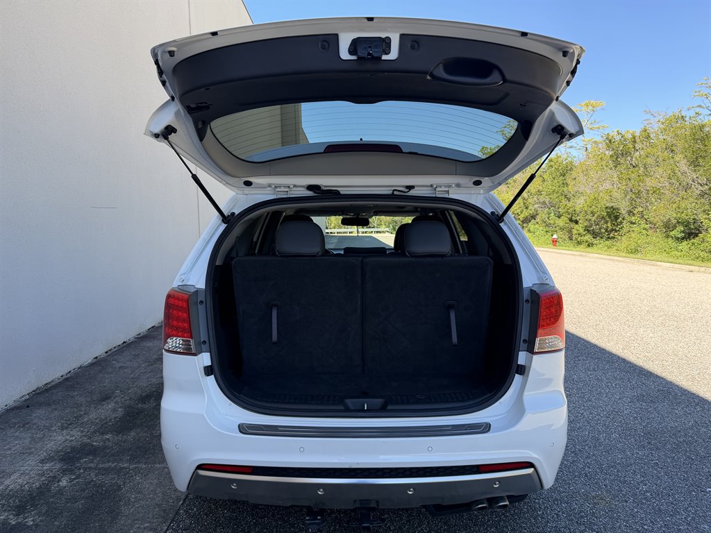 2013 Kia Sorento - $6,999