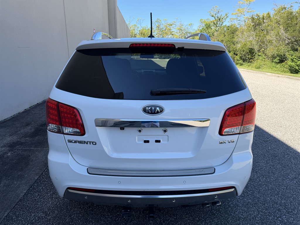 2013 Kia Sorento - $6,999