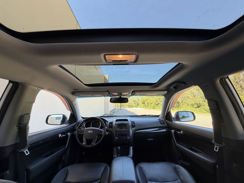 2013 Kia Sorento - $6,999