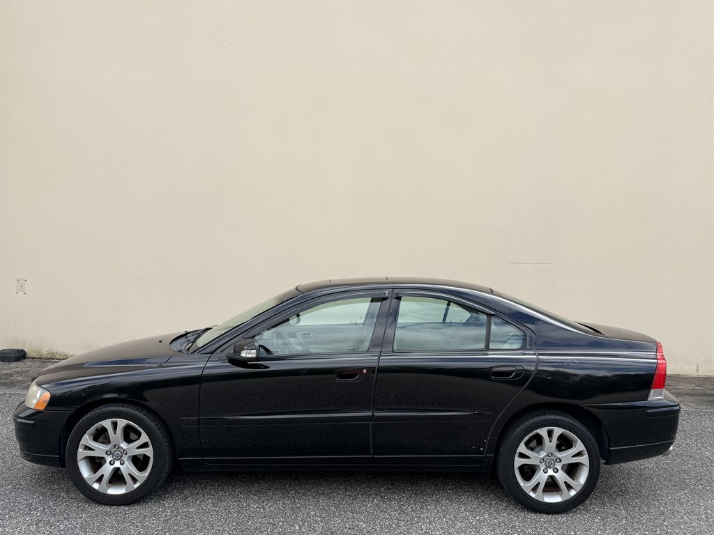 2009 Volvo S60 - $5,999