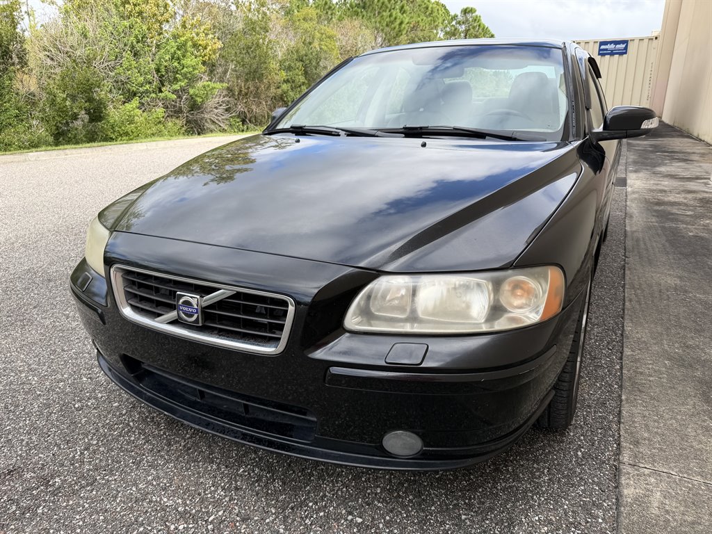 2009 Volvo S60 - $5,999