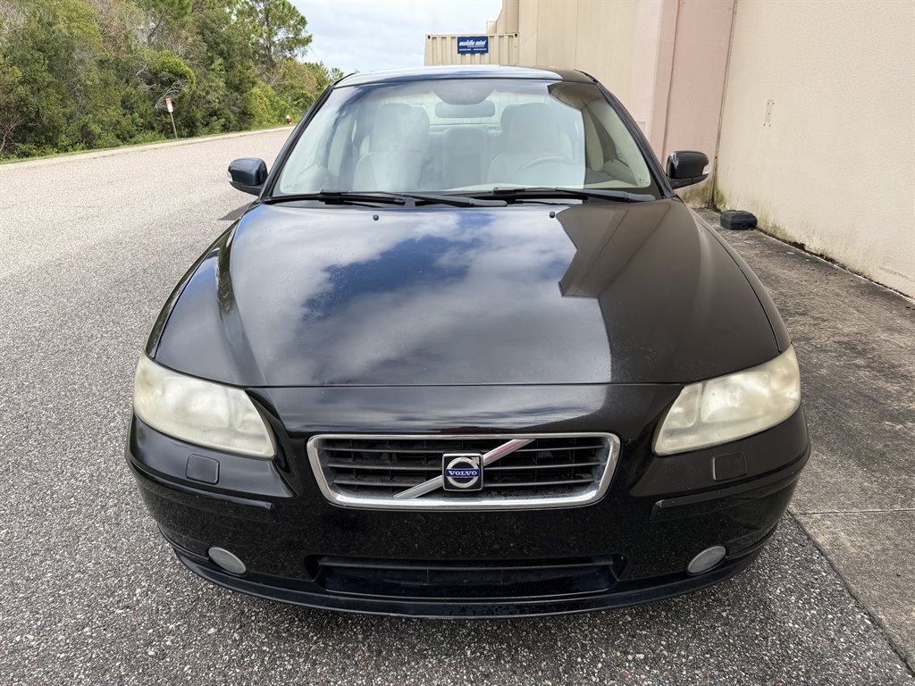 2009 Volvo S60 - $5,999