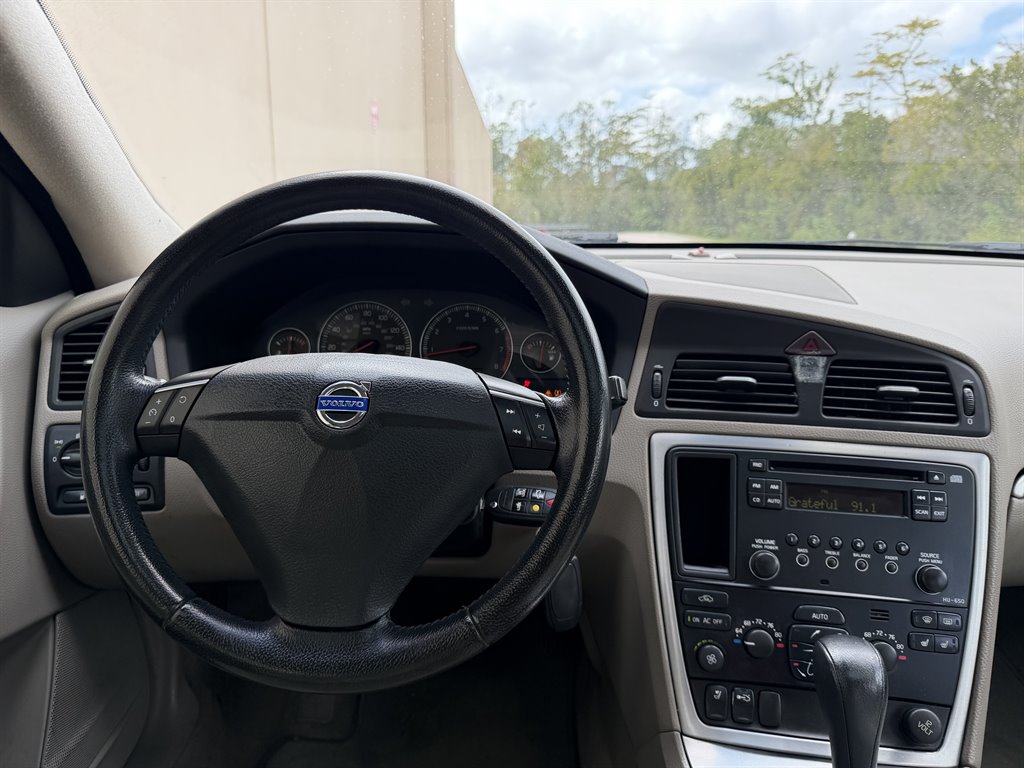 2009 Volvo S60 - $5,999