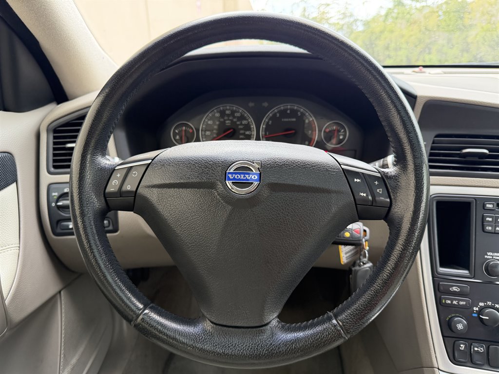 2009 Volvo S60 - $5,999