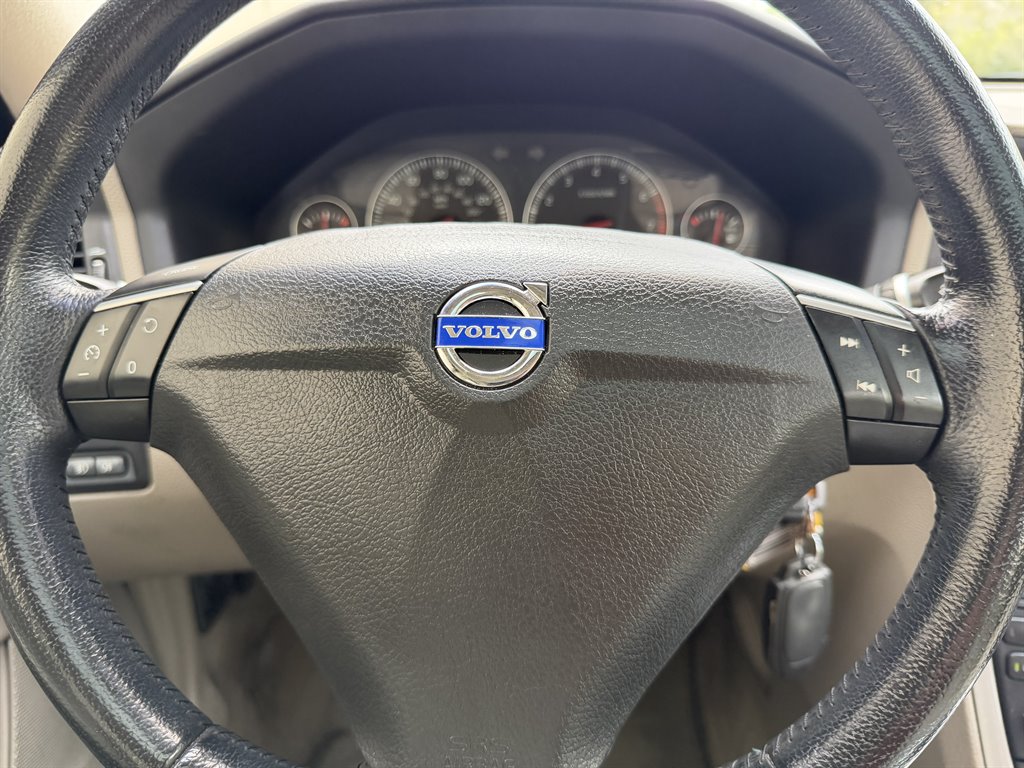 2009 Volvo S60 - $5,999