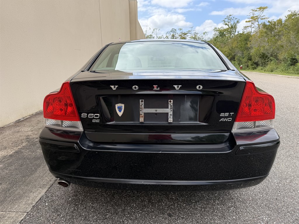 2009 Volvo S60 - $5,999
