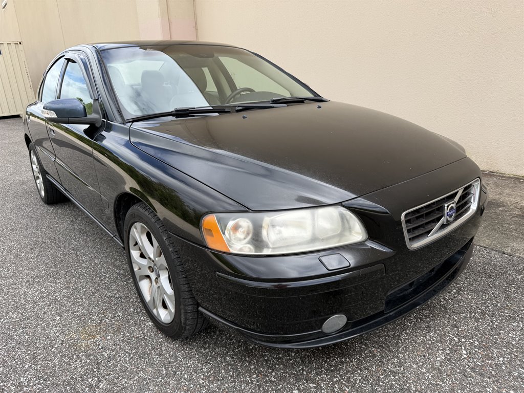 2009 Volvo S60 - $5,999