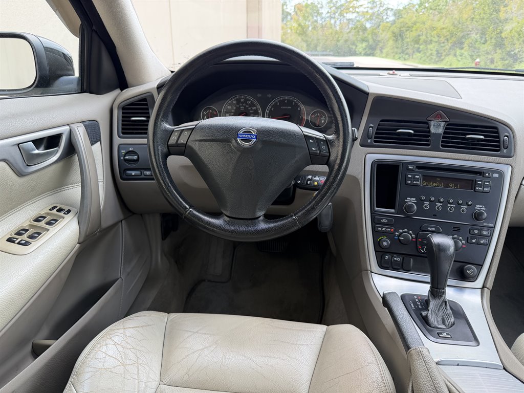 2009 Volvo S60 - $5,999