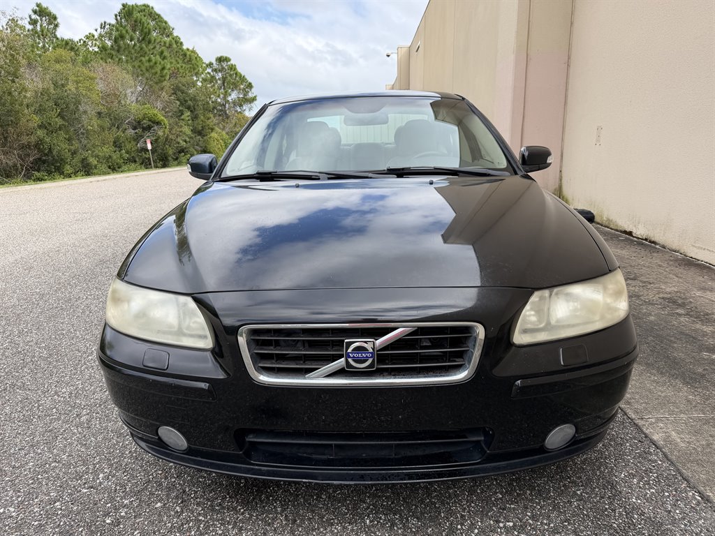 2009 Volvo S60 - $5,999