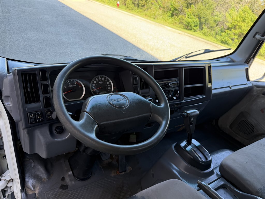 2013 Isuzu Npr/npr-hd - $10,999