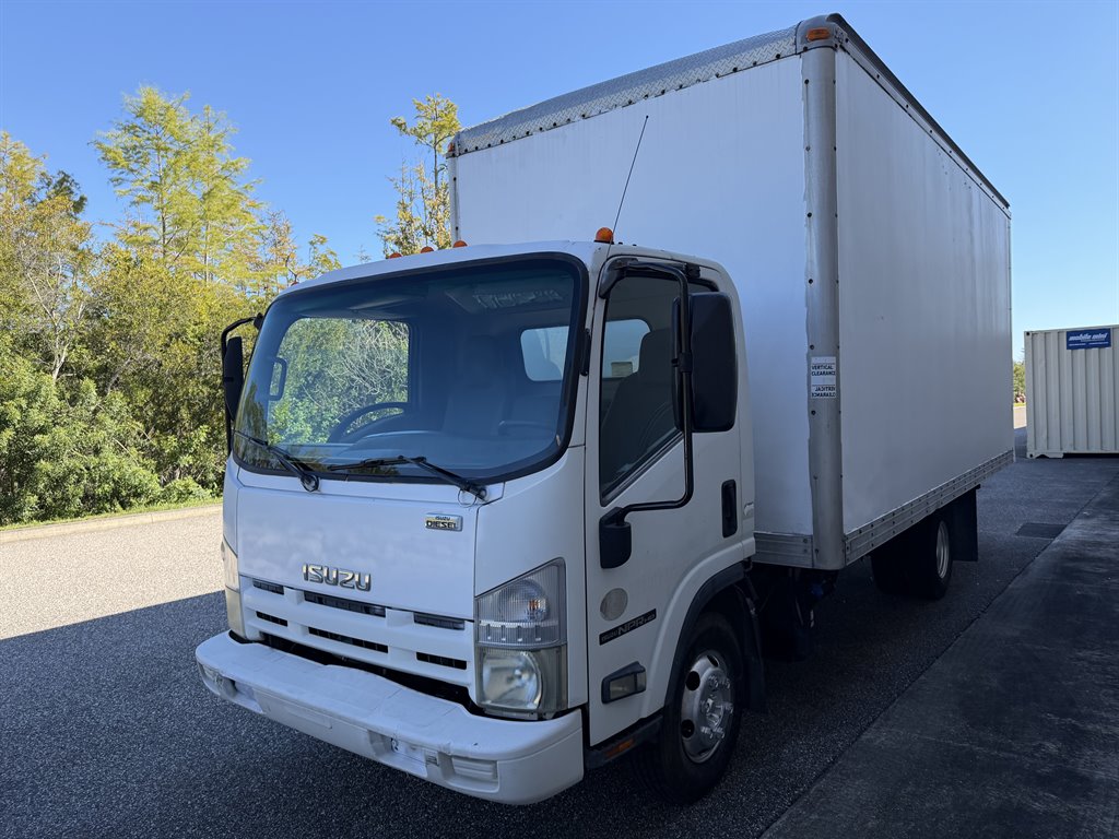 2013 Isuzu Npr/npr-hd - $10,999