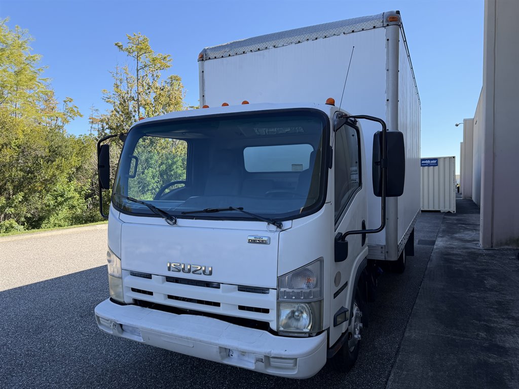 2013 Isuzu Npr/npr-hd - $10,999
