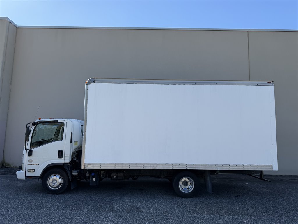 2013 Isuzu Npr/npr-hd - $10,999