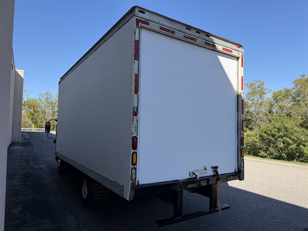 2013 Isuzu Npr/npr-hd - $10,999