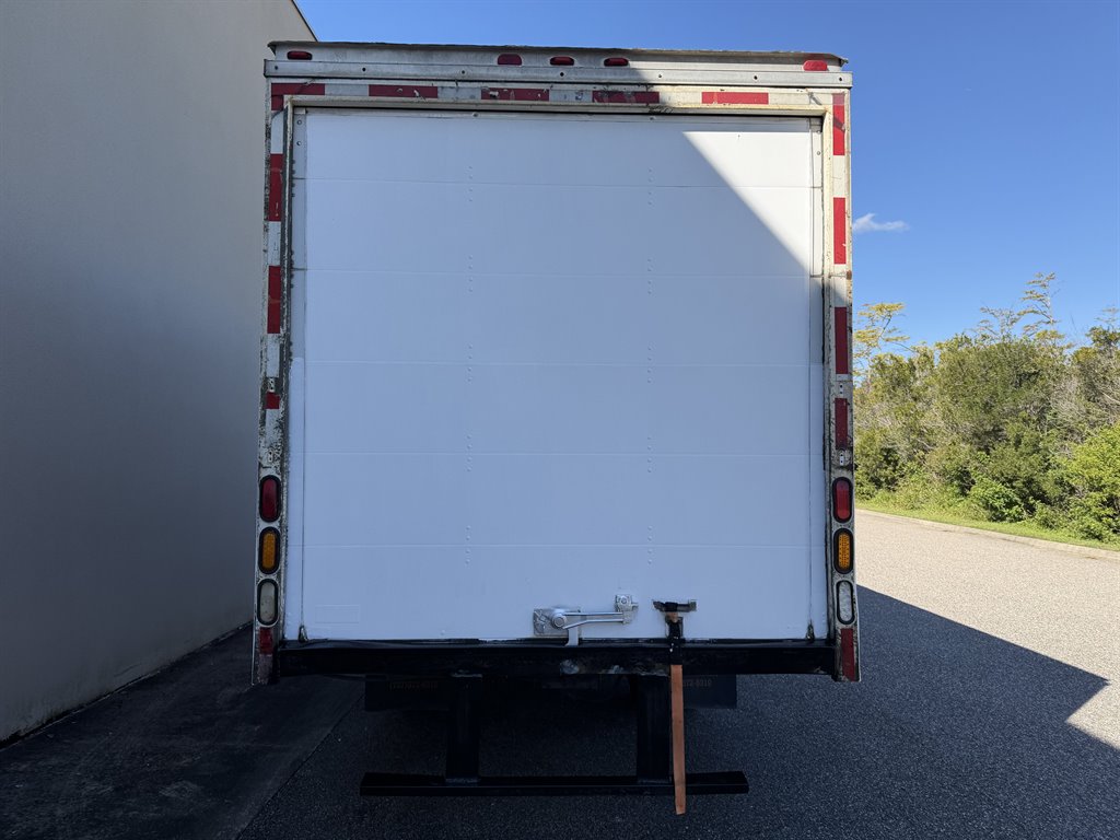 2013 Isuzu Npr/npr-hd - $10,999
