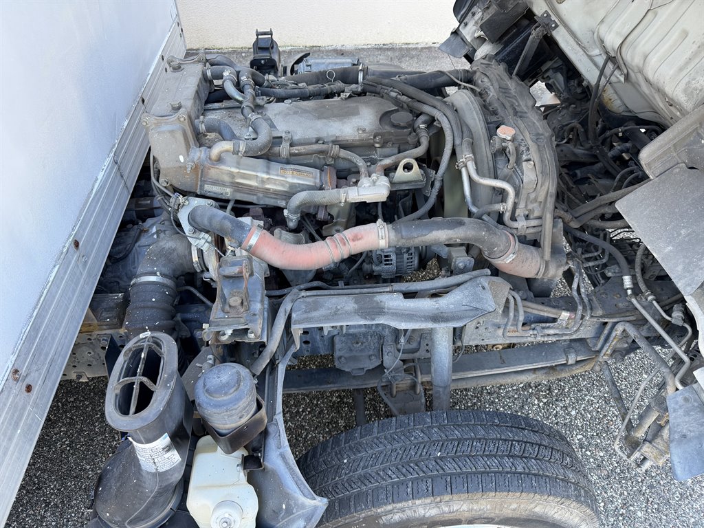 2013 Isuzu Npr/npr-hd - $10,999