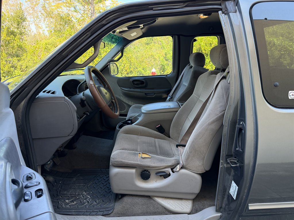2002 Ford F-150 - $3,199