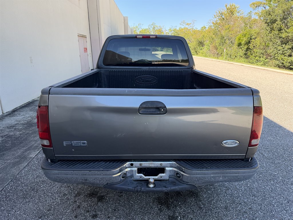 2002 Ford F-150 - $3,199