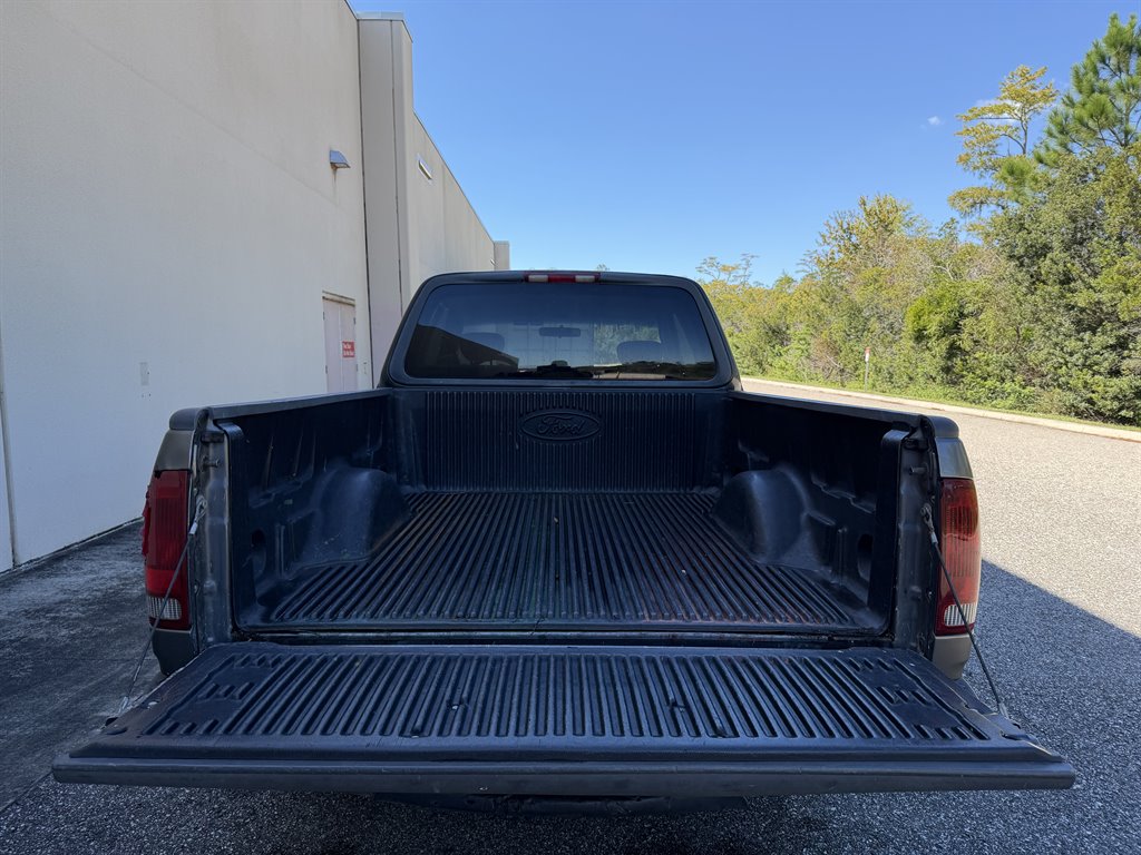 2002 Ford F-150 - $3,199