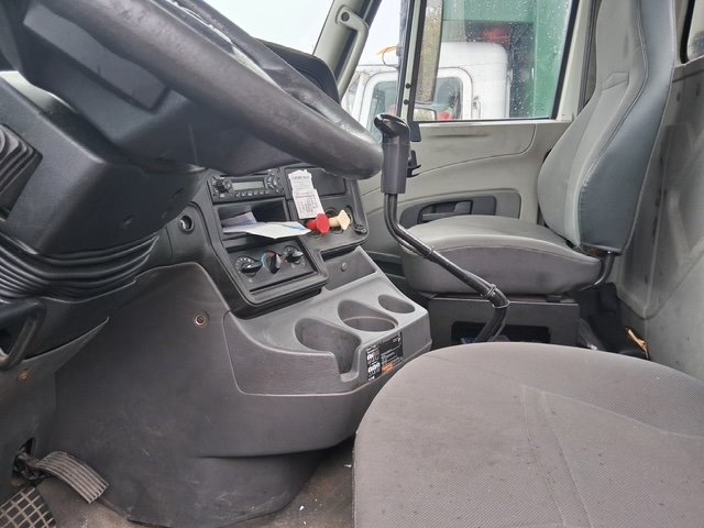2013 International Lf687 - $6,261
